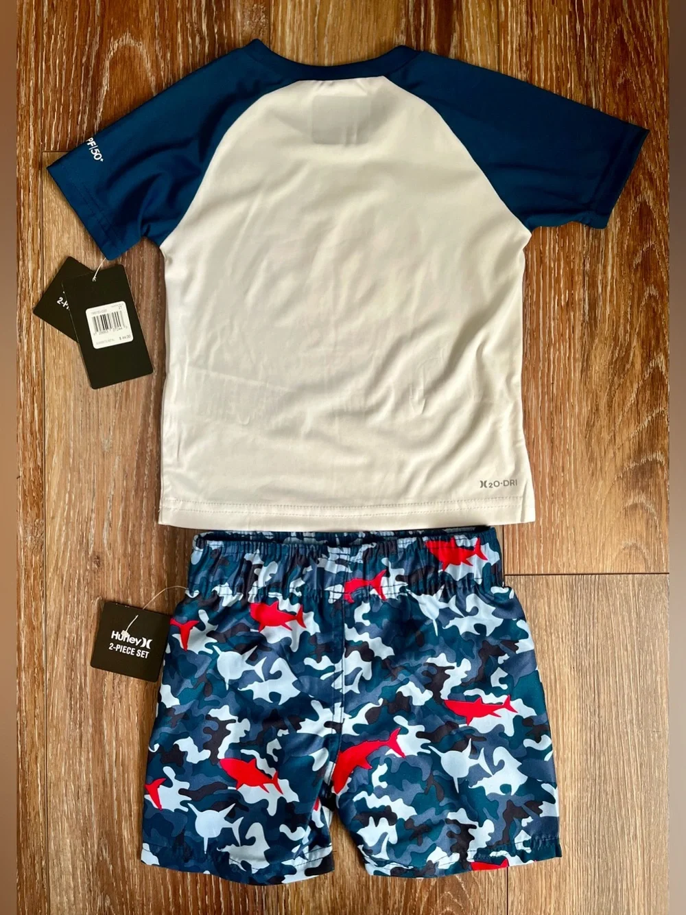 Hurley Boy’s Swim Trunk & UPF 50 Rashguard Set Size 2T